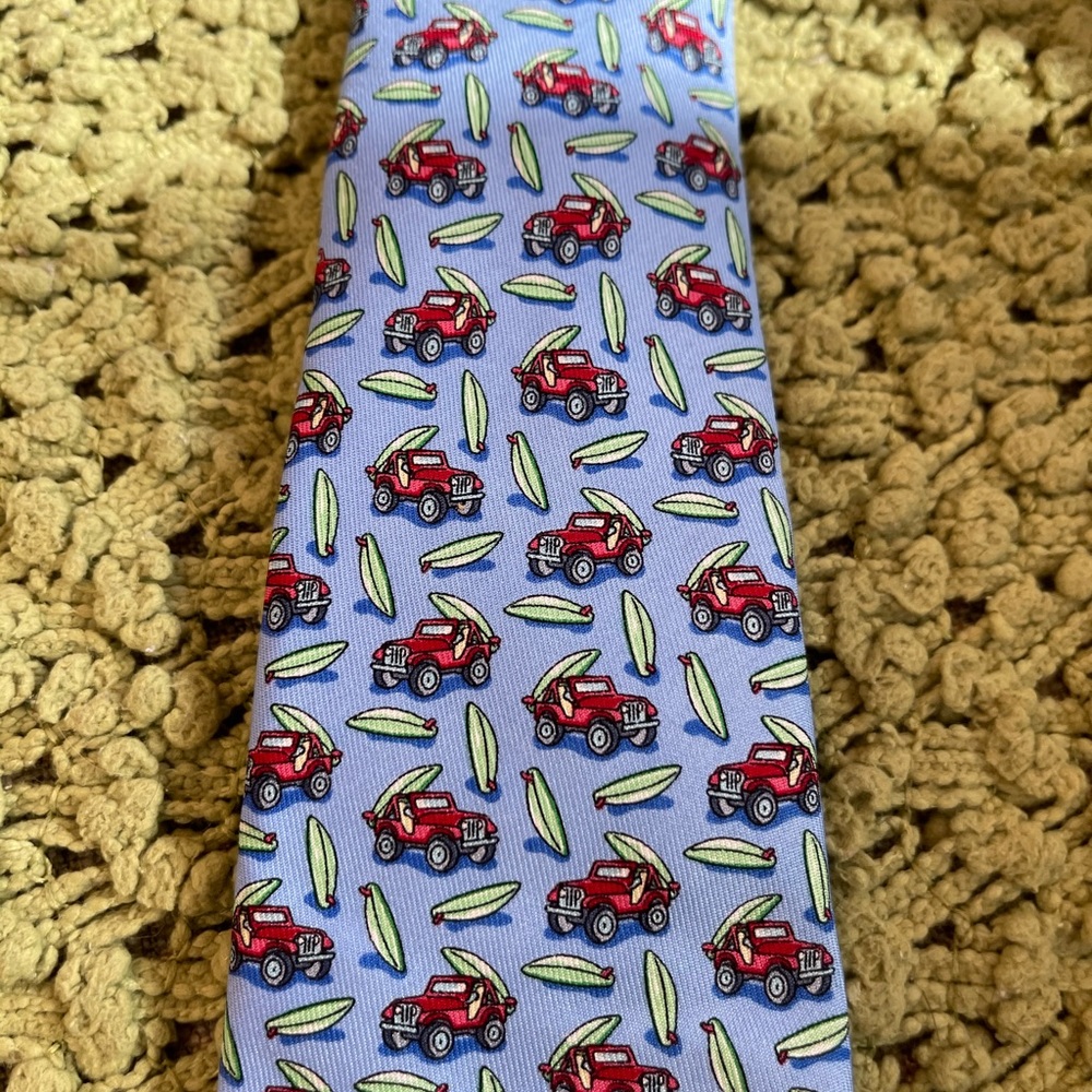Vineyard vines tie